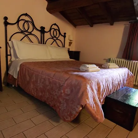 Residenza La Torre Aparthotel Santo Stefano Di Sessanio Camera foto